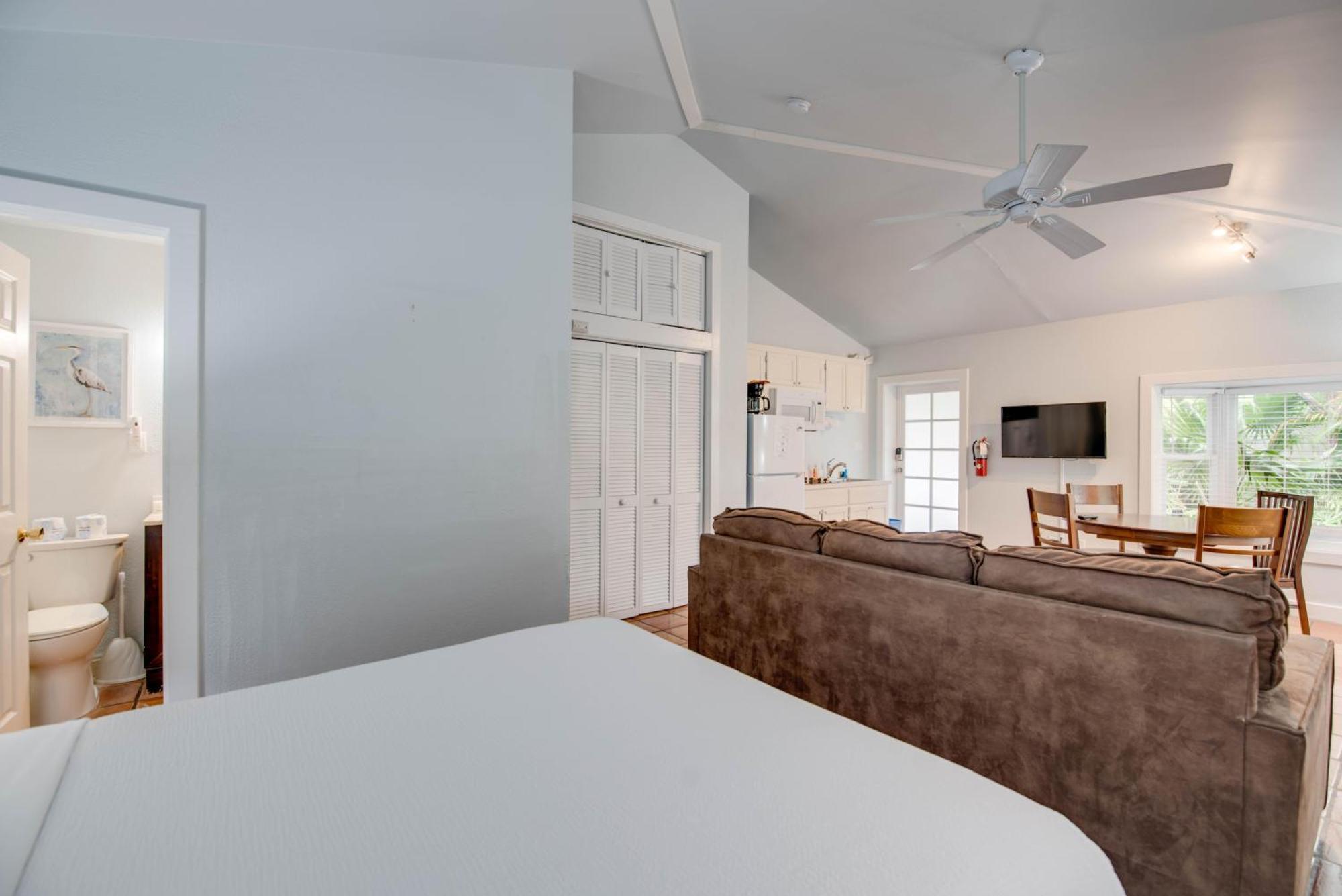 Seagull Suite - Southernmost Sanctuary キーウェスト エクステリア 写真